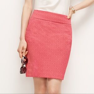 NWOT - Ann Taylor coral floral jacquard skirt